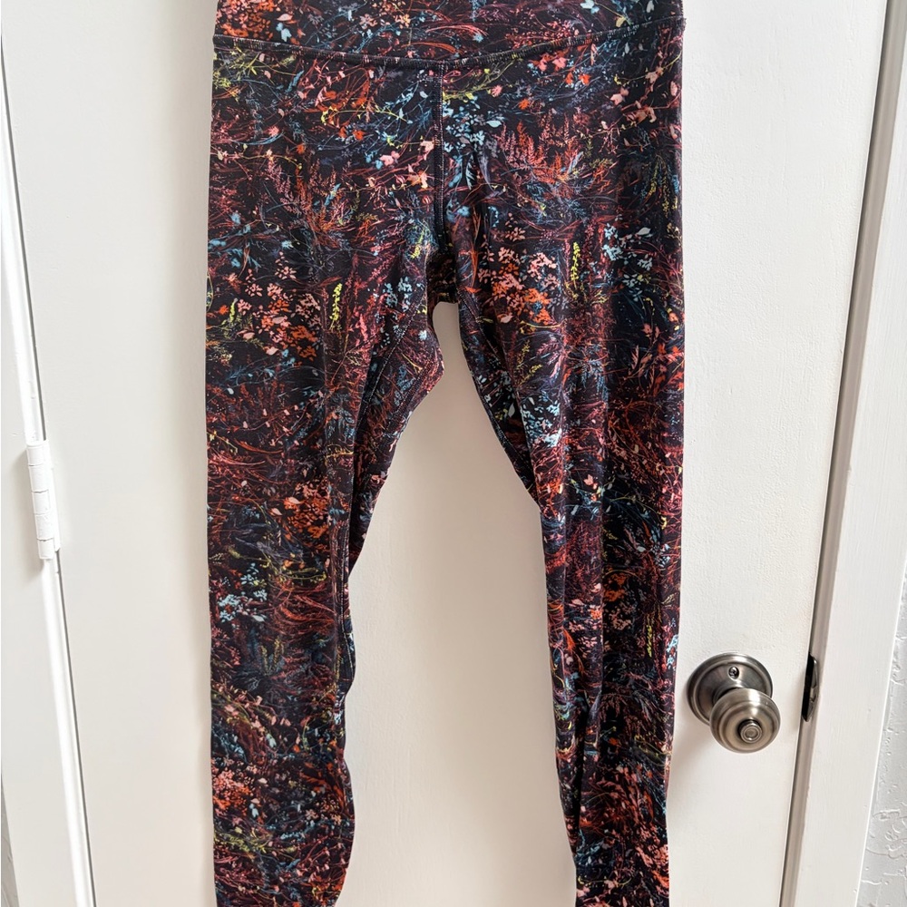 lululemon athletica Black Leggings with Coral, Blue & Green Abstract Print